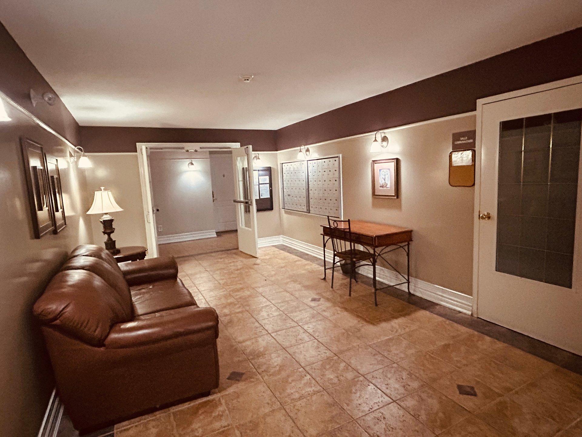 









525


Boul. de la Gappe

, 409,
Gatineau (Gatineau),




QC
J8T8R9

