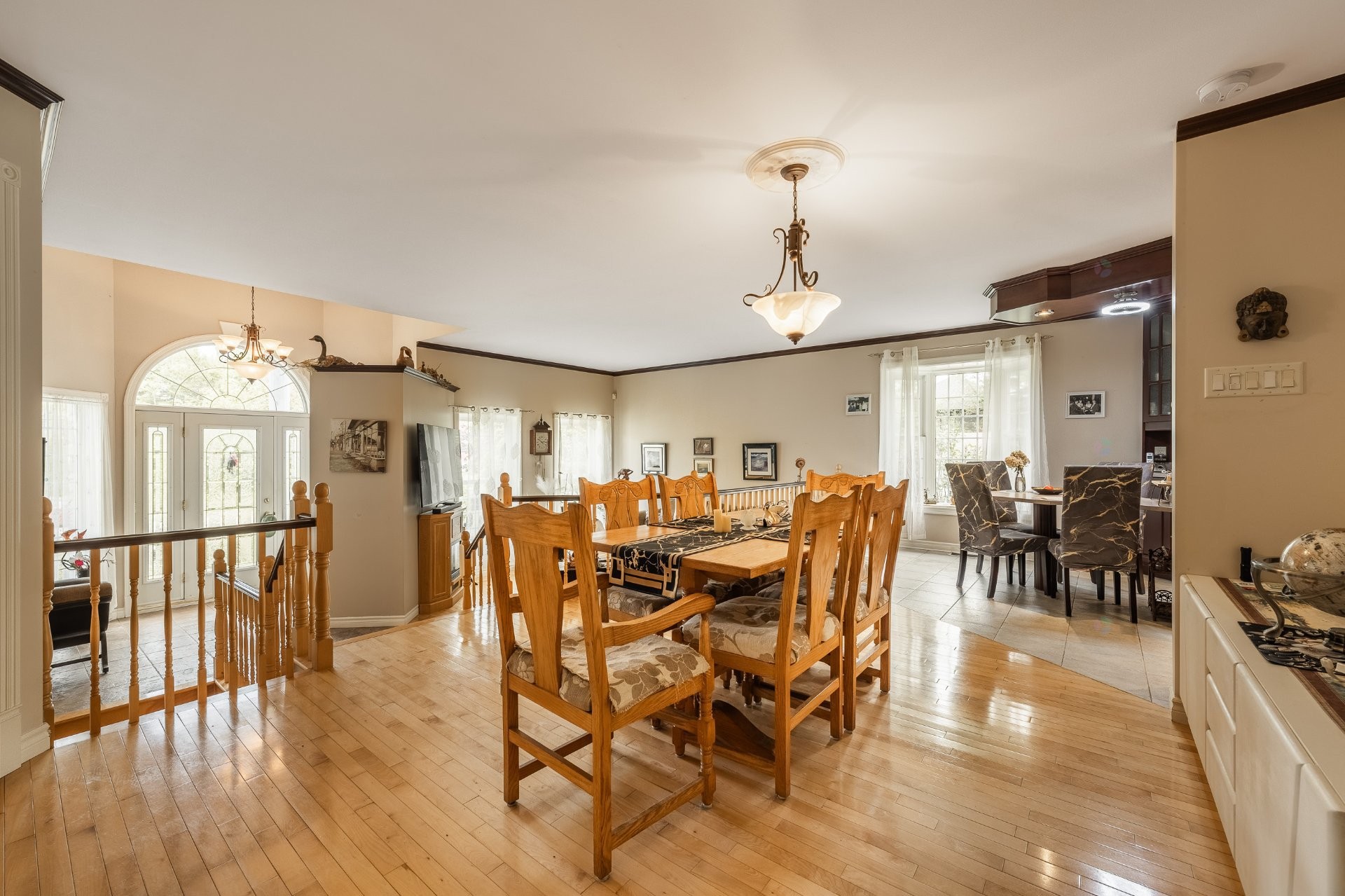 









943


Rue de la Roche

,
Granby,




QC
J2J2H9

