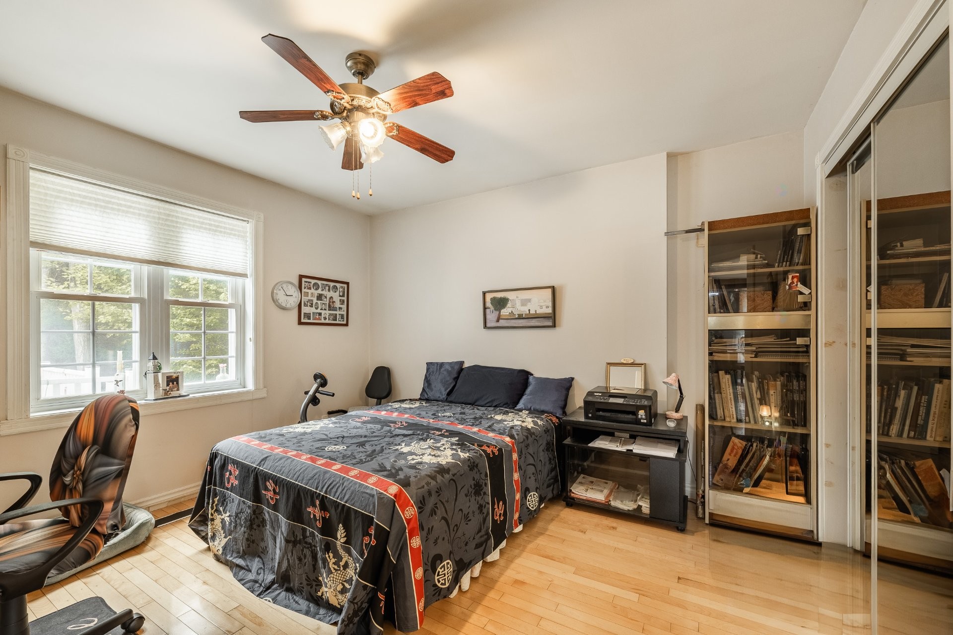 









943


Rue de la Roche

,
Granby,




QC
J2J2H9

