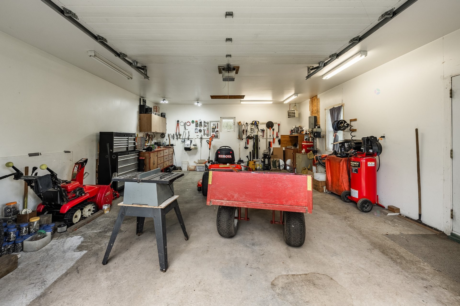 









943


Rue de la Roche

,
Granby,




QC
J2J2H9

