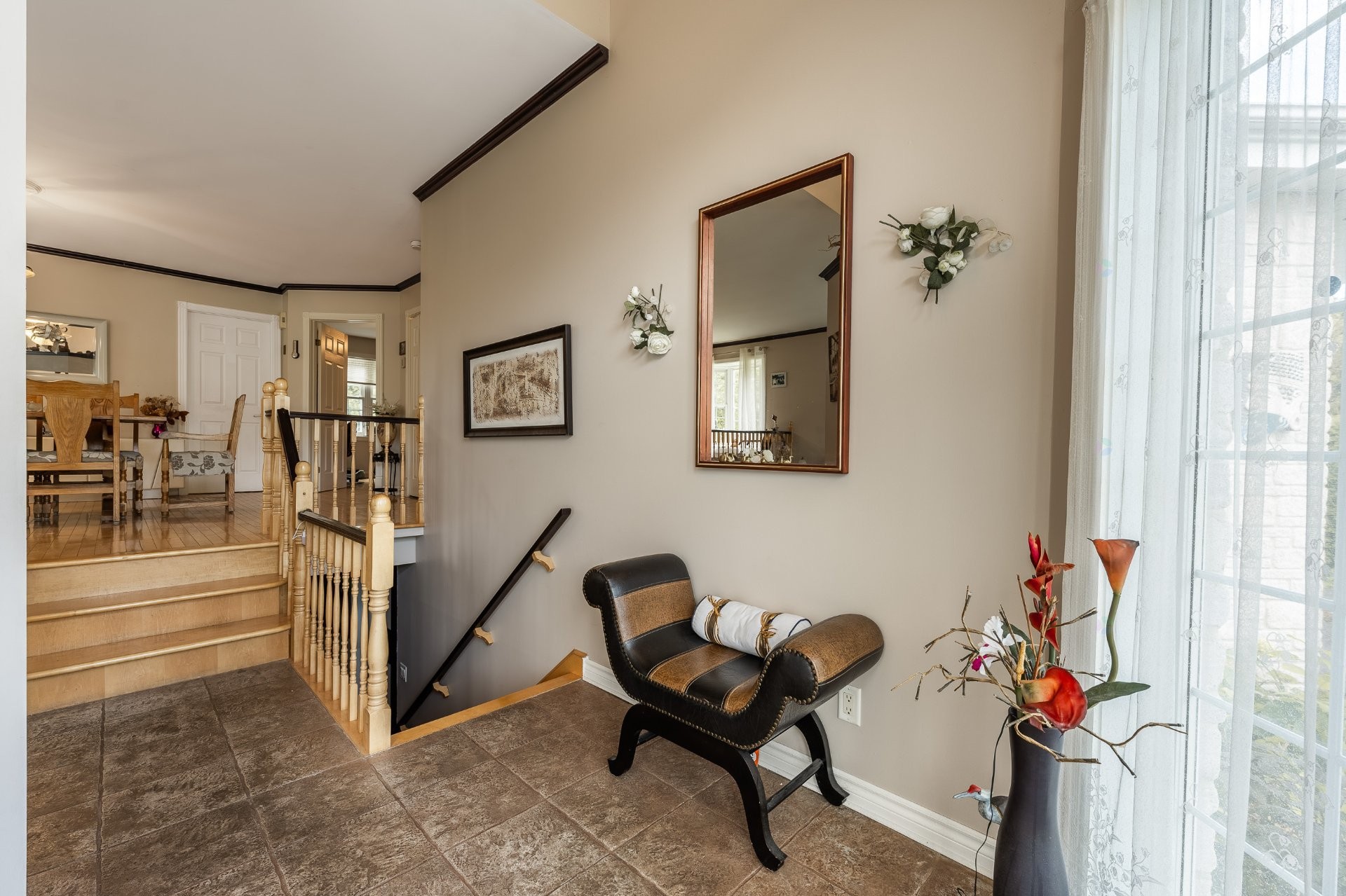 









943


Rue de la Roche

,
Granby,




QC
J2J2H9

