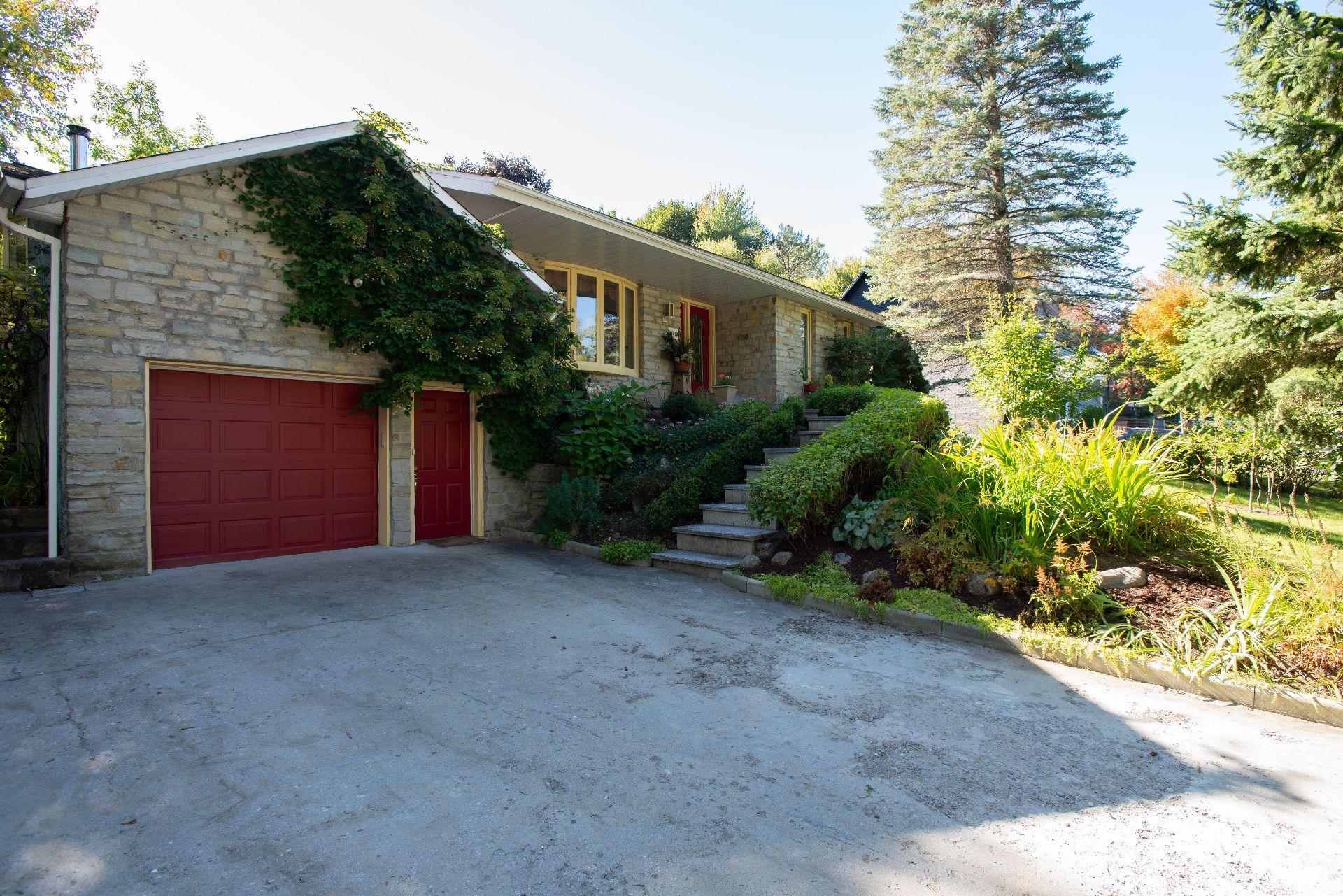 









1010


Rue de la Rivière

,
Québec (Sainte-Foy/Sillery/Cap-Rouge),




QC
G1Y1Z8

