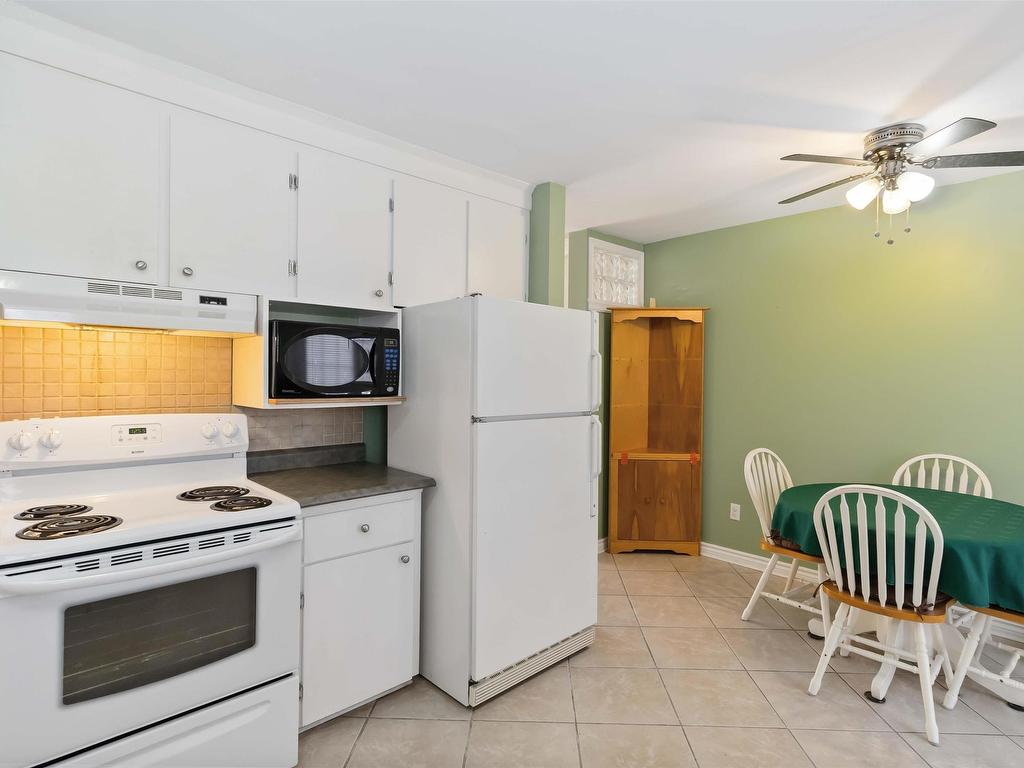












123B Adelaide Avenue

,
Halifax,




NS
B3N 2P1


