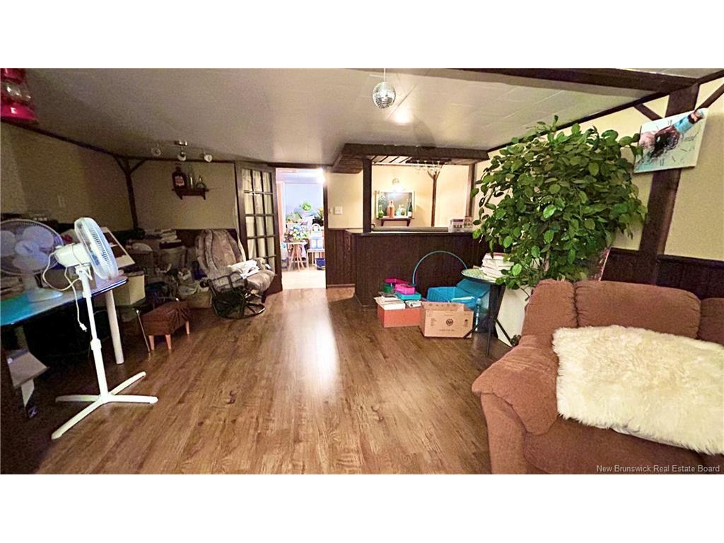 









312


St-Pierre E

BLVD,
Caraquet,




NB
E1W 1B4

