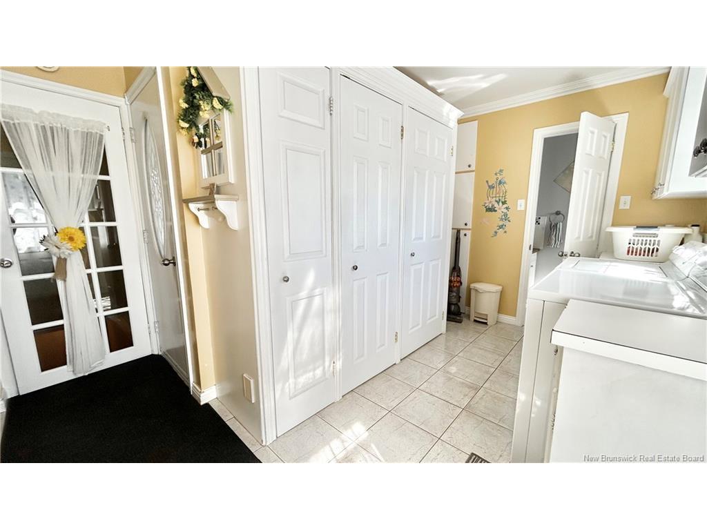 









312


St-Pierre E

BLVD,
Caraquet,




NB
E1W 1B4

