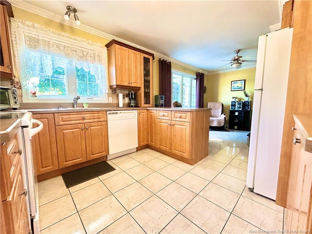 









312


St-Pierre E

BLVD,
Caraquet,




NB
E1W 1B4

