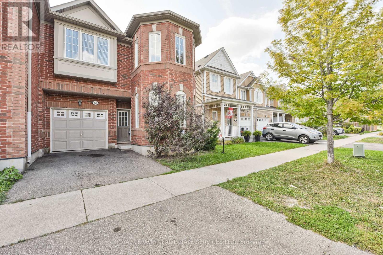 












1020 DIEFENBAKER STREET

,
Milton,




Ontario
L9T8H2

