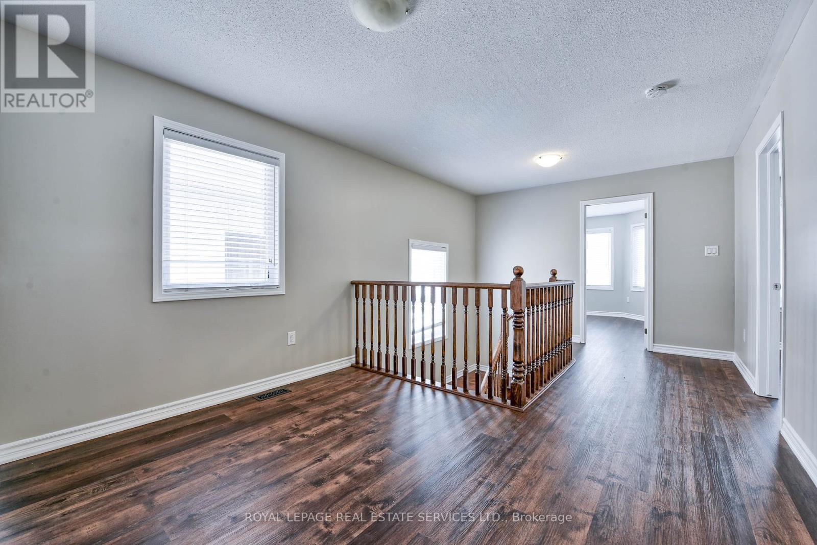 












1020 DIEFENBAKER STREET

,
Milton,




Ontario
L9T8H2

