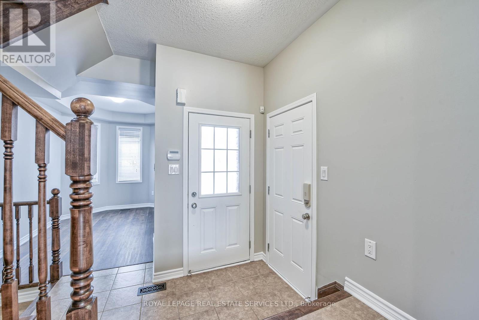 












1020 DIEFENBAKER STREET

,
Milton,




Ontario
L9T8H2


