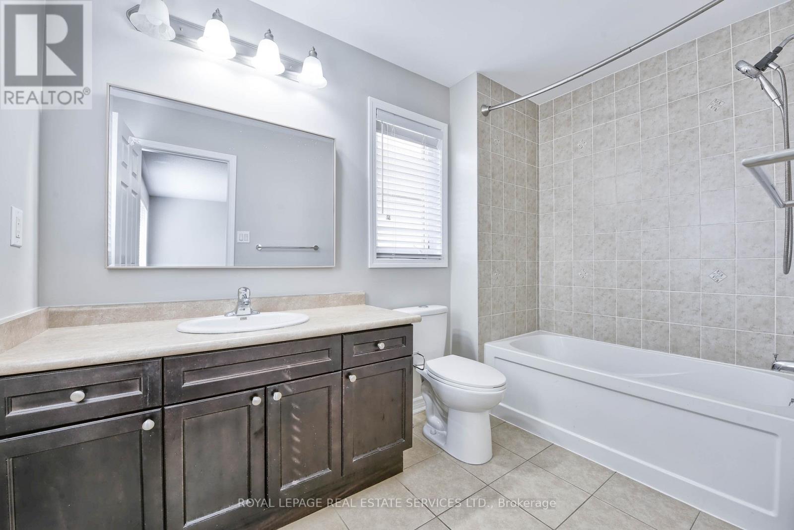 












1020 DIEFENBAKER STREET

,
Milton,




Ontario
L9T8H2


