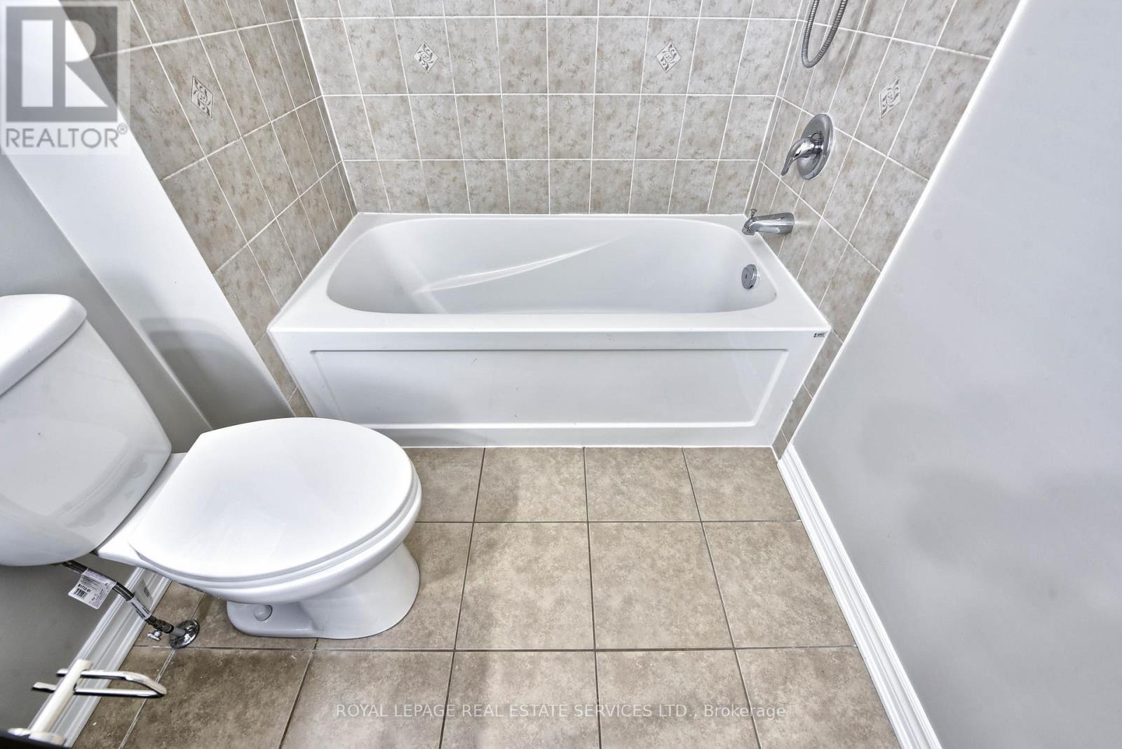 












1020 DIEFENBAKER STREET

,
Milton,




Ontario
L9T8H2

