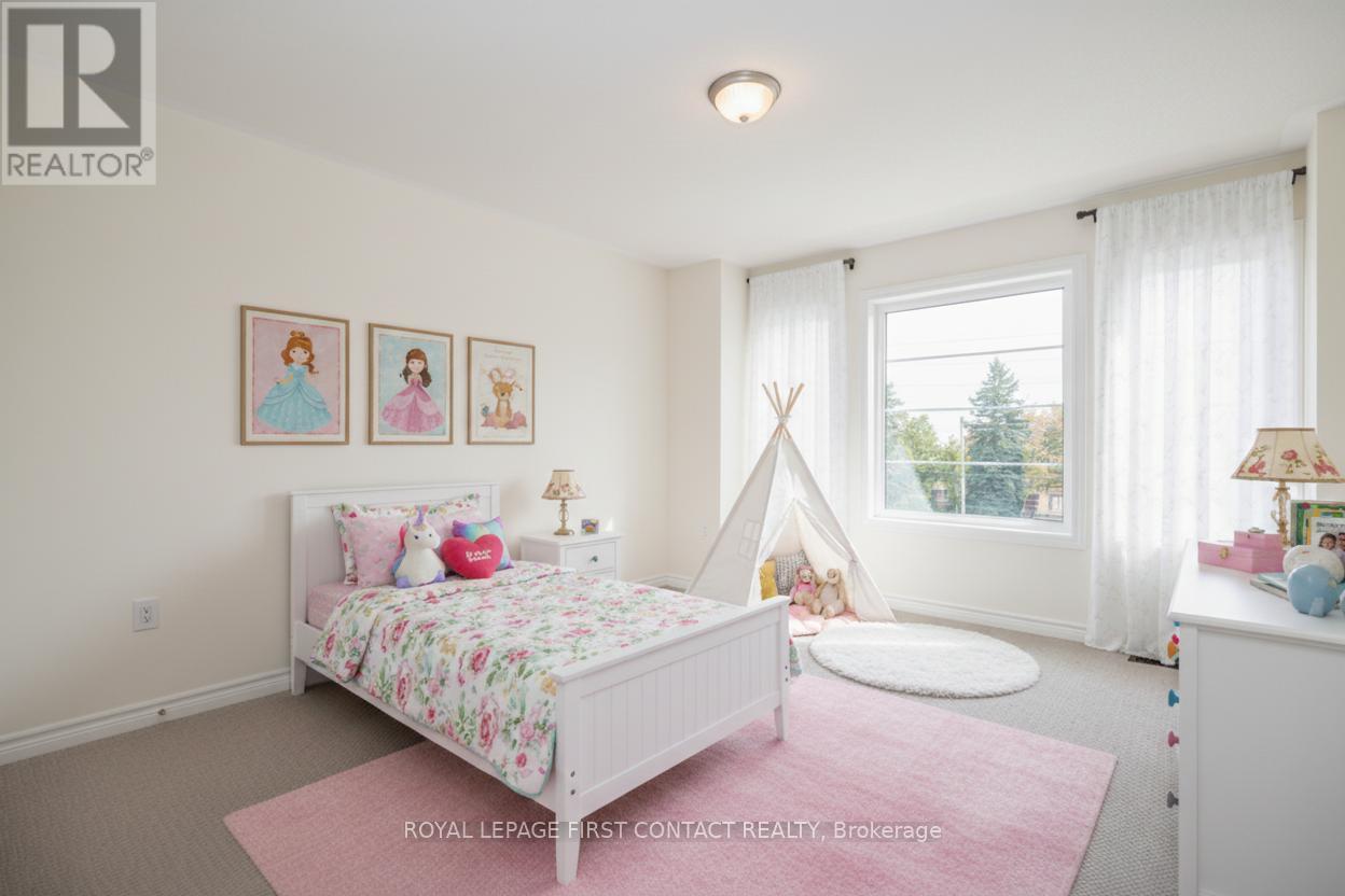 












86 KENNETH ROGERS CRESCENT

,
East Gwillimbury,




Ontario
L9N1S5

