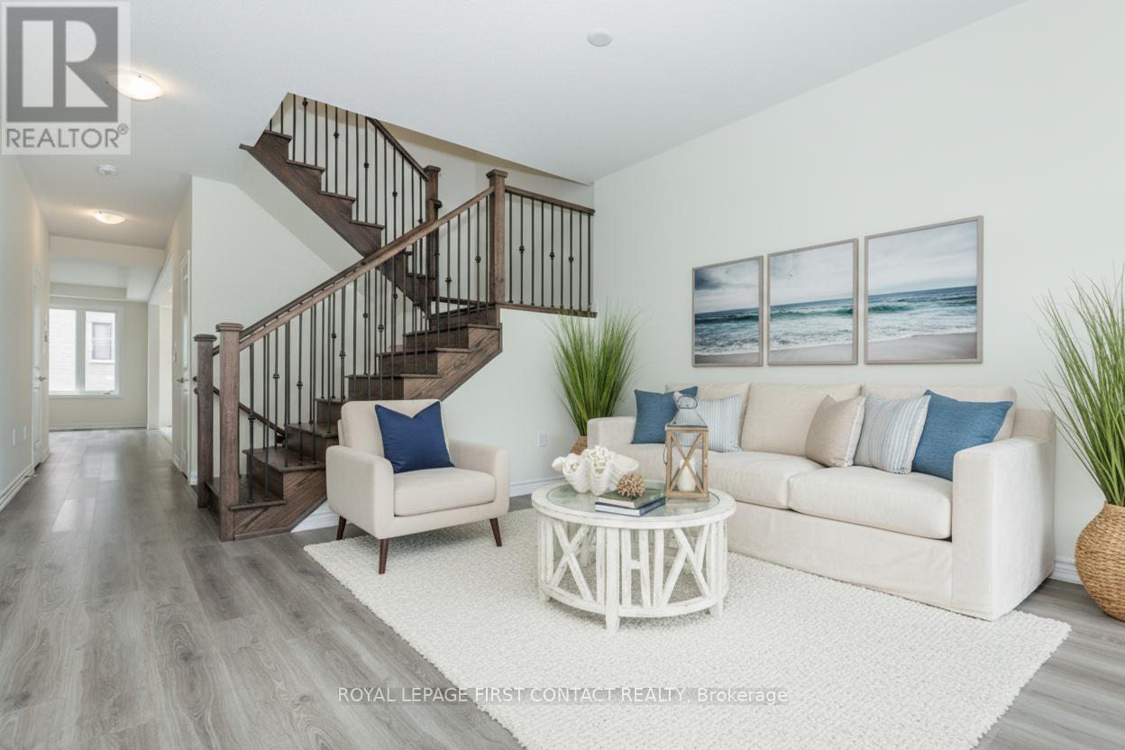 












86 KENNETH ROGERS CRESCENT

,
East Gwillimbury,




Ontario
L9N1S5

