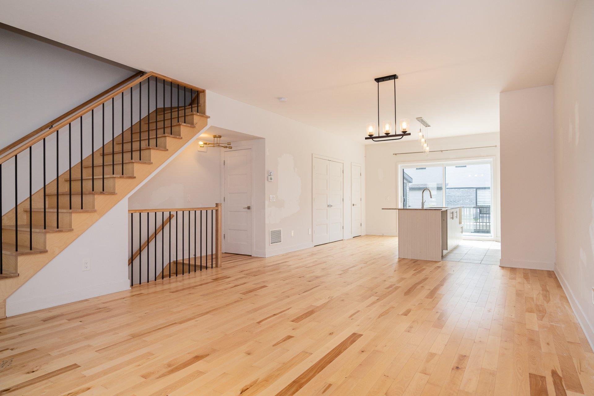 









50Z


Rue Napoléon

, 2,
Sainte-Thérèse,




QC
J7E1H6

