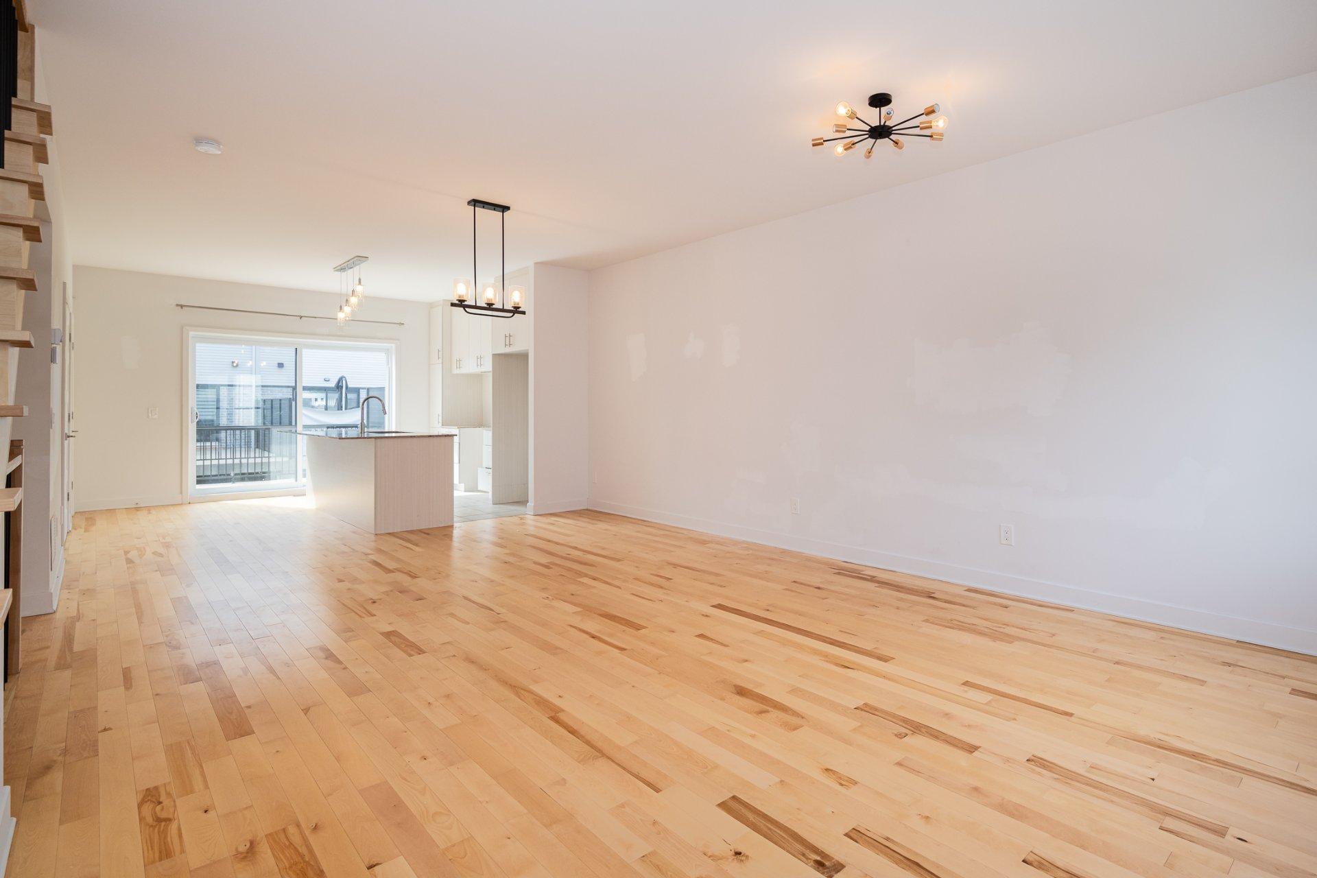 









50Z


Rue Napoléon

, 2,
Sainte-Thérèse,




QC
J7E1H6

