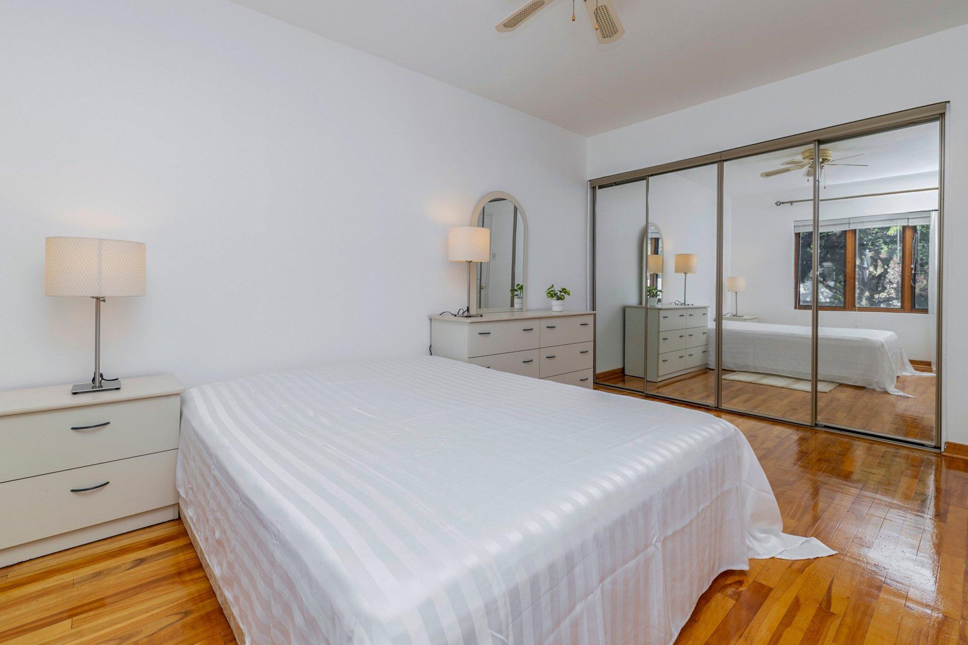 









53


Rue Chartres

,
Dollard-des-Ormeaux,




QC
H9A1J6

