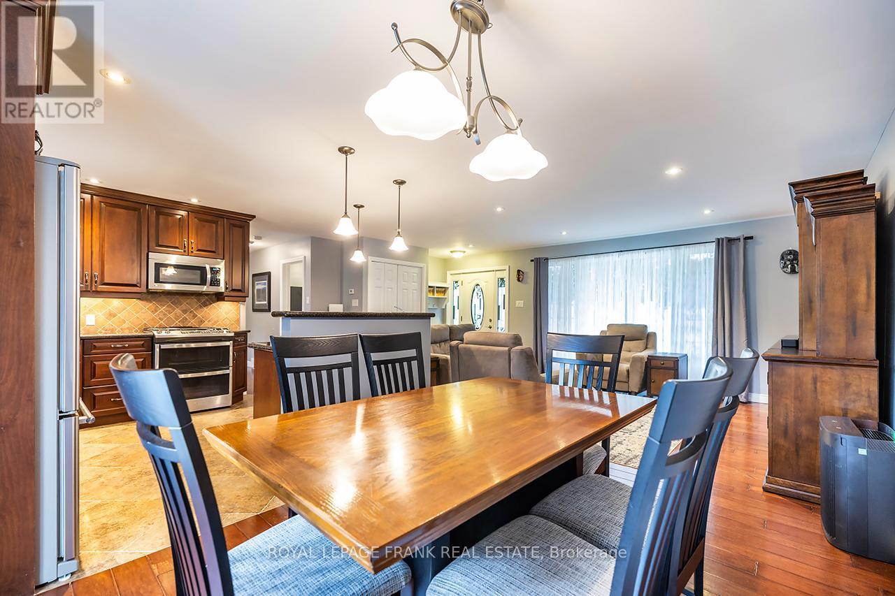 












15102 OLD SIMCOE ROAD

,
Scugog (Port Perry),




Ontario
L9L1K5

