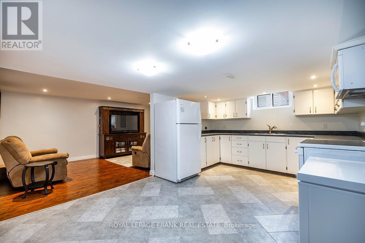 












15102 OLD SIMCOE ROAD

,
Scugog (Port Perry),




Ontario
L9L1K5

