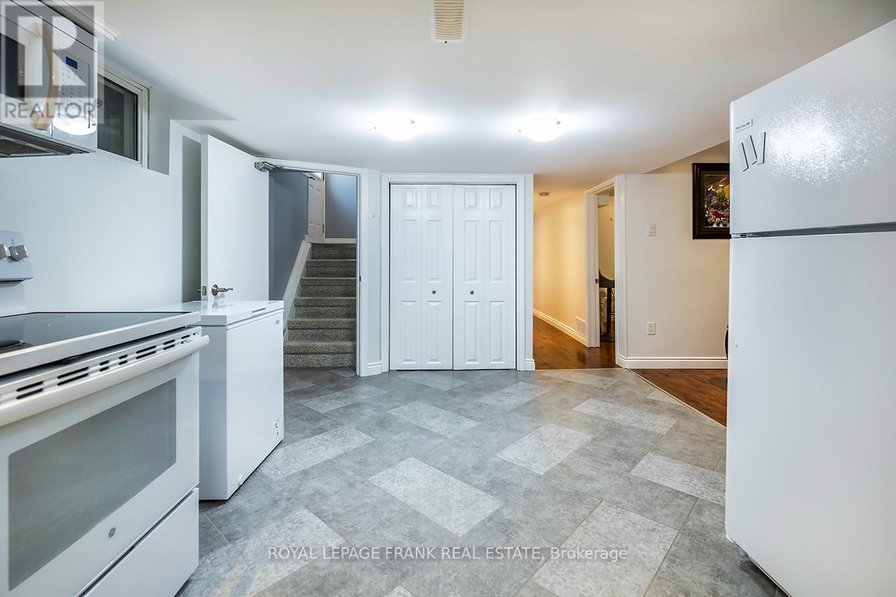 












15102 OLD SIMCOE ROAD

,
Scugog (Port Perry),




Ontario
L9L1K5

