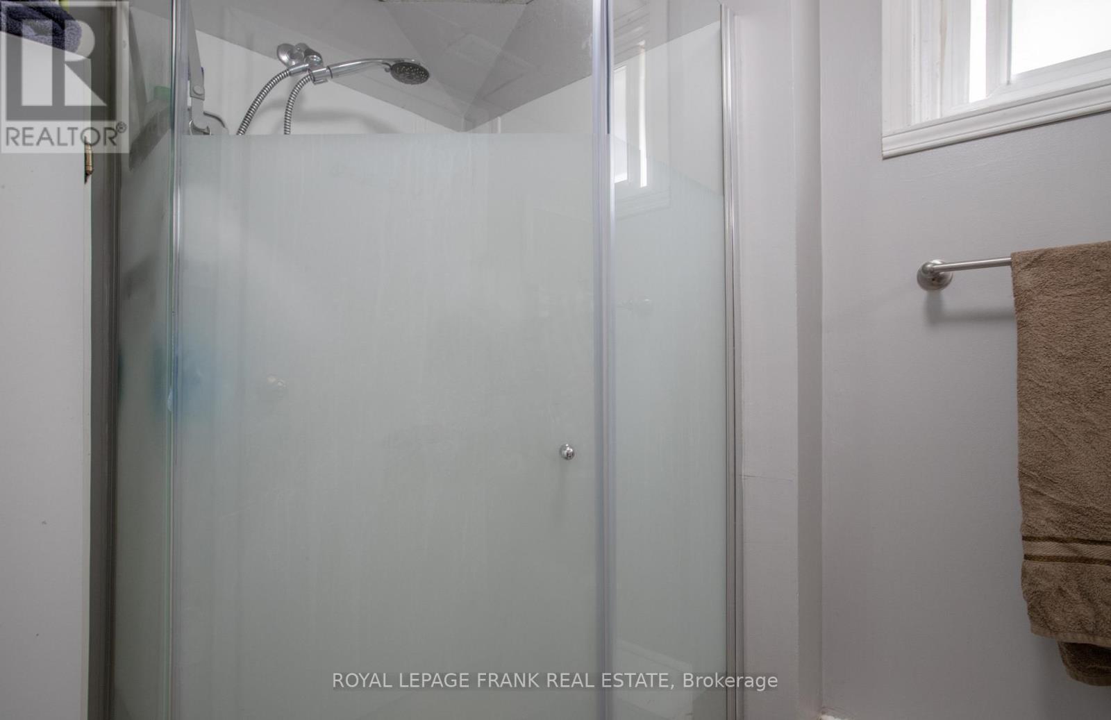 












793 CENTRAL PARK BOULEVARD N

,
Oshawa (Centennial),




Ontario
L1G6B2

