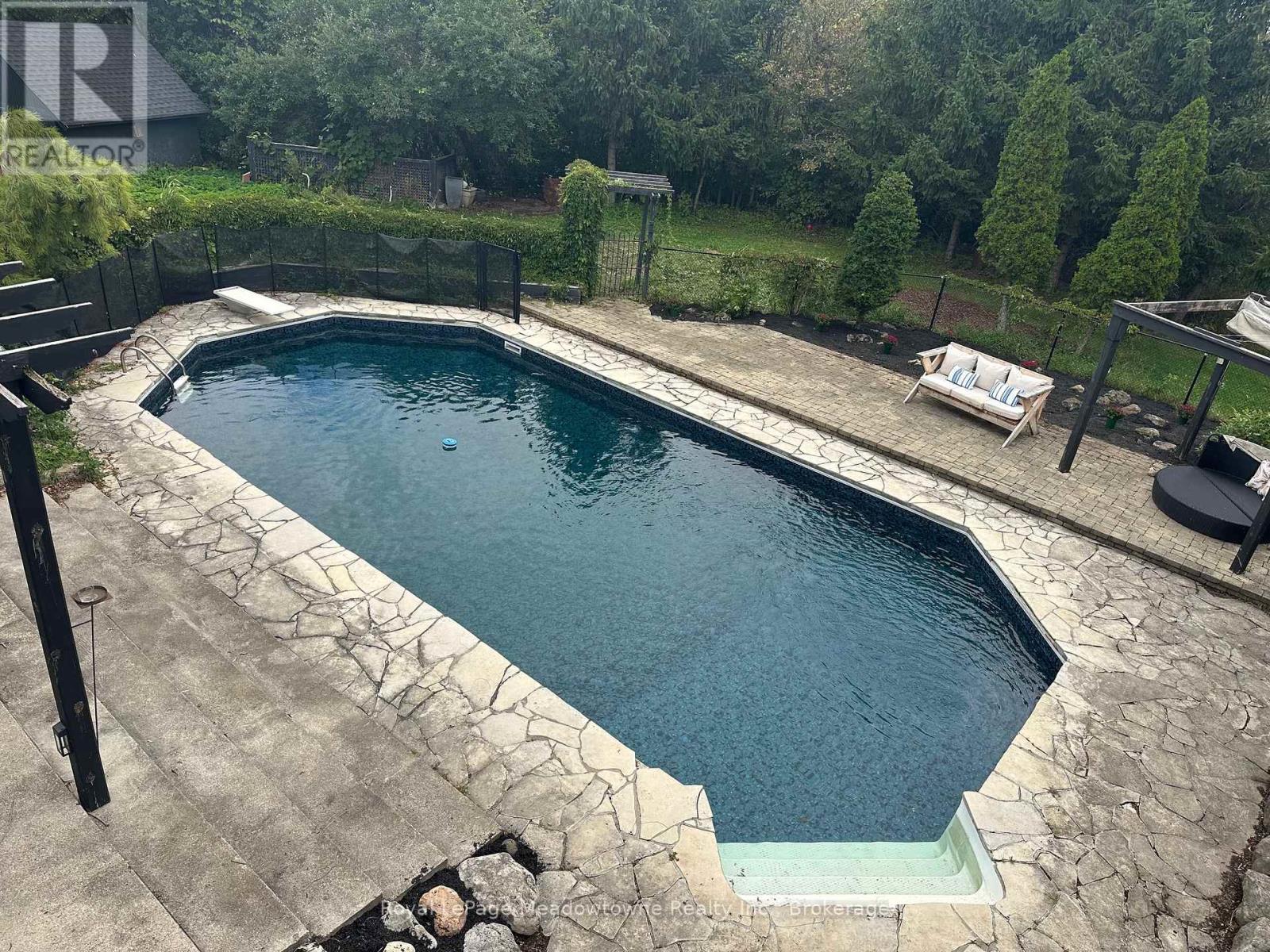 












12840 BRITANNIA ROAD

,
Milton (TR Rural Trafalgar),




Ontario
L9E0V3

