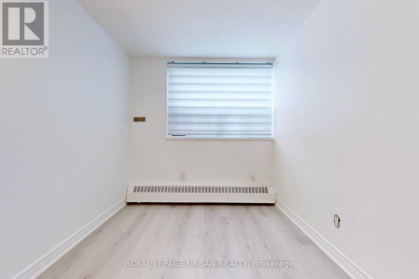 












102 - 20 SUNRISE AVENUE

,
Toronto,




Ontario
M4A2R2

