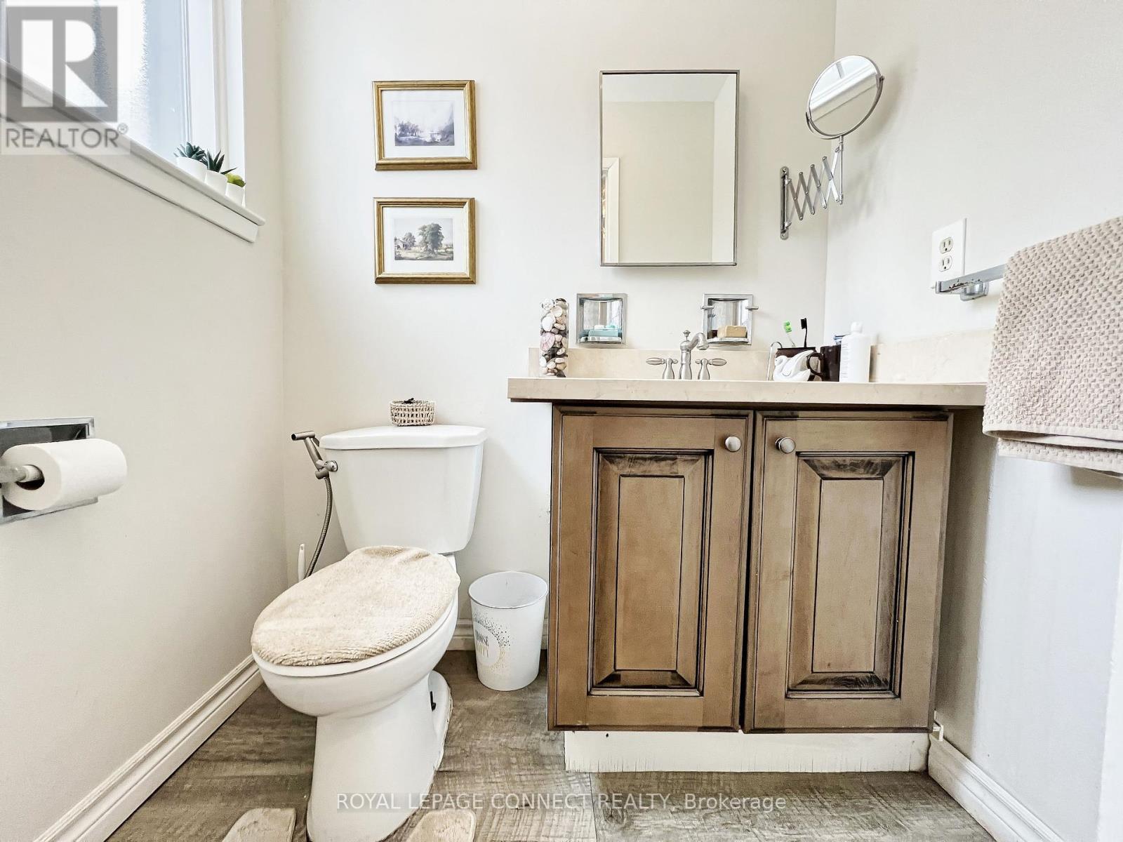 












24 LALTON PLACE

,
Toronto,




Ontario
M1E1T4

