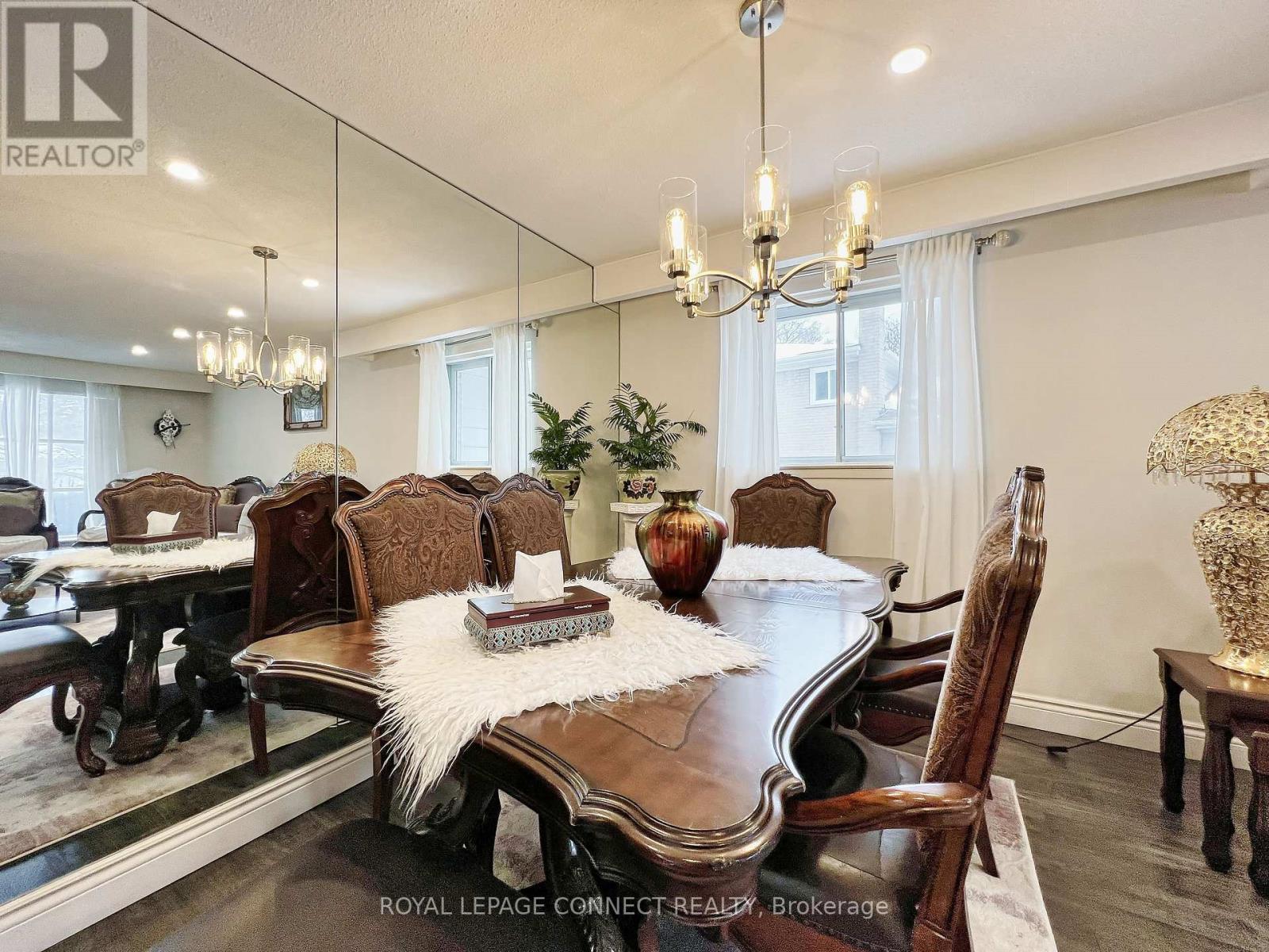 












24 LALTON PLACE

,
Toronto,




Ontario
M1E1T4

