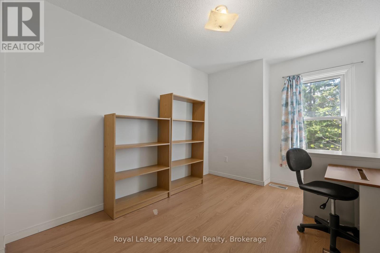 












29 - 66 RODGERS ROAD

,
Guelph (Kortright West),




Ontario
N1G4Y5

