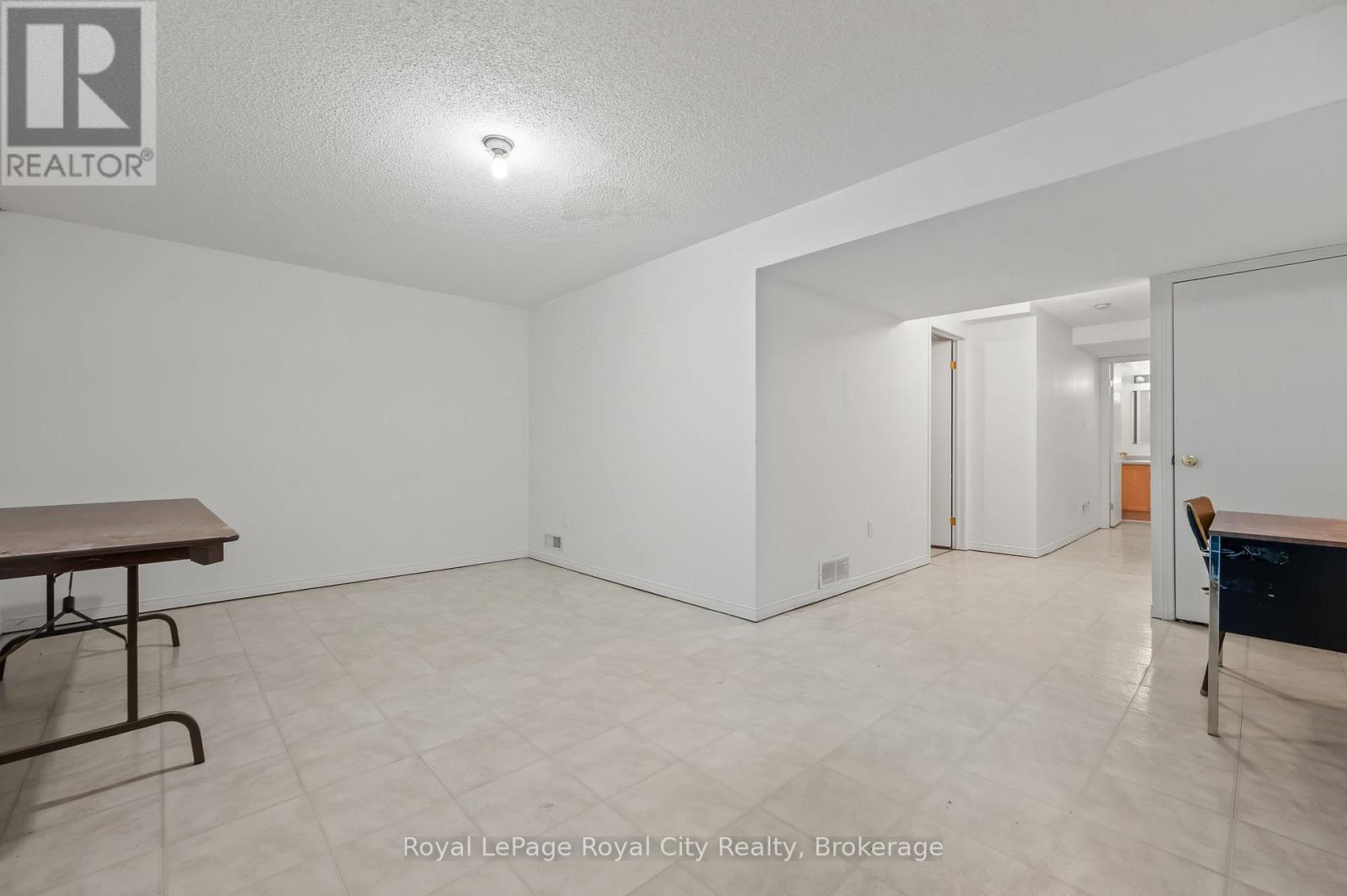 












29 - 66 RODGERS ROAD

,
Guelph (Kortright West),




Ontario
N1G4Y5

