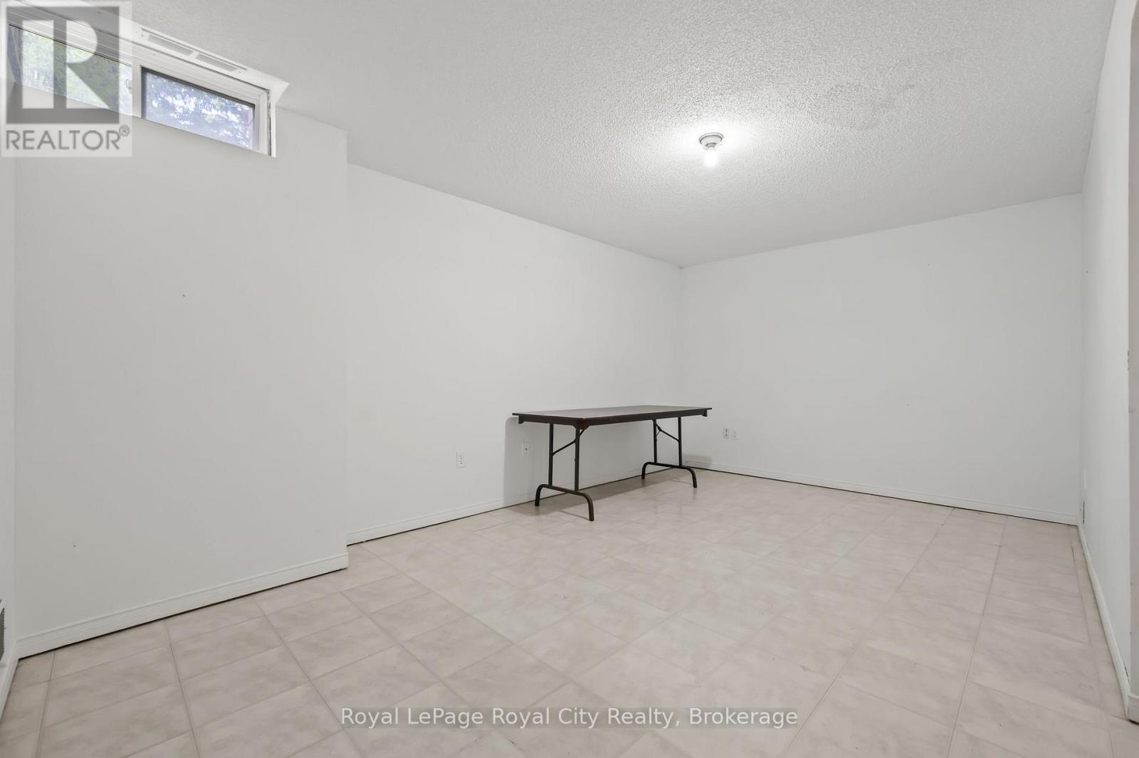 












29 - 66 RODGERS ROAD

,
Guelph (Kortright West),




Ontario
N1G4Y5

