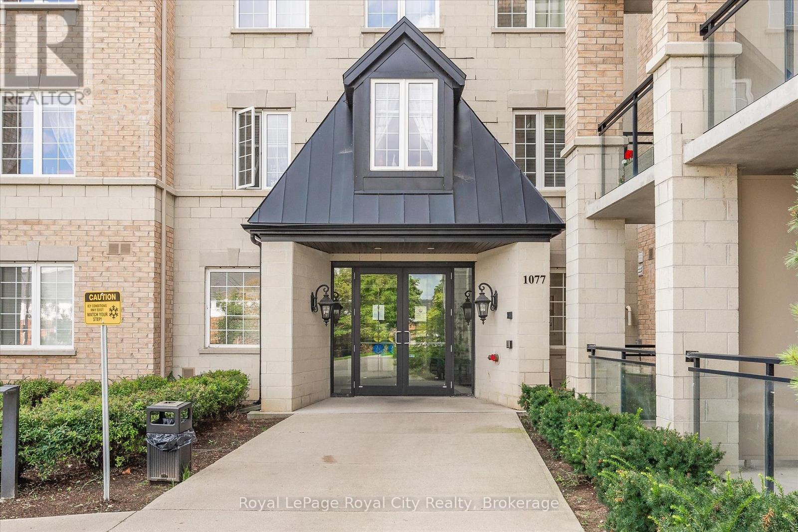 












418 - 1077 GORDON STREET

,
Guelph (Kortright West),




Ontario
N1G0E3

