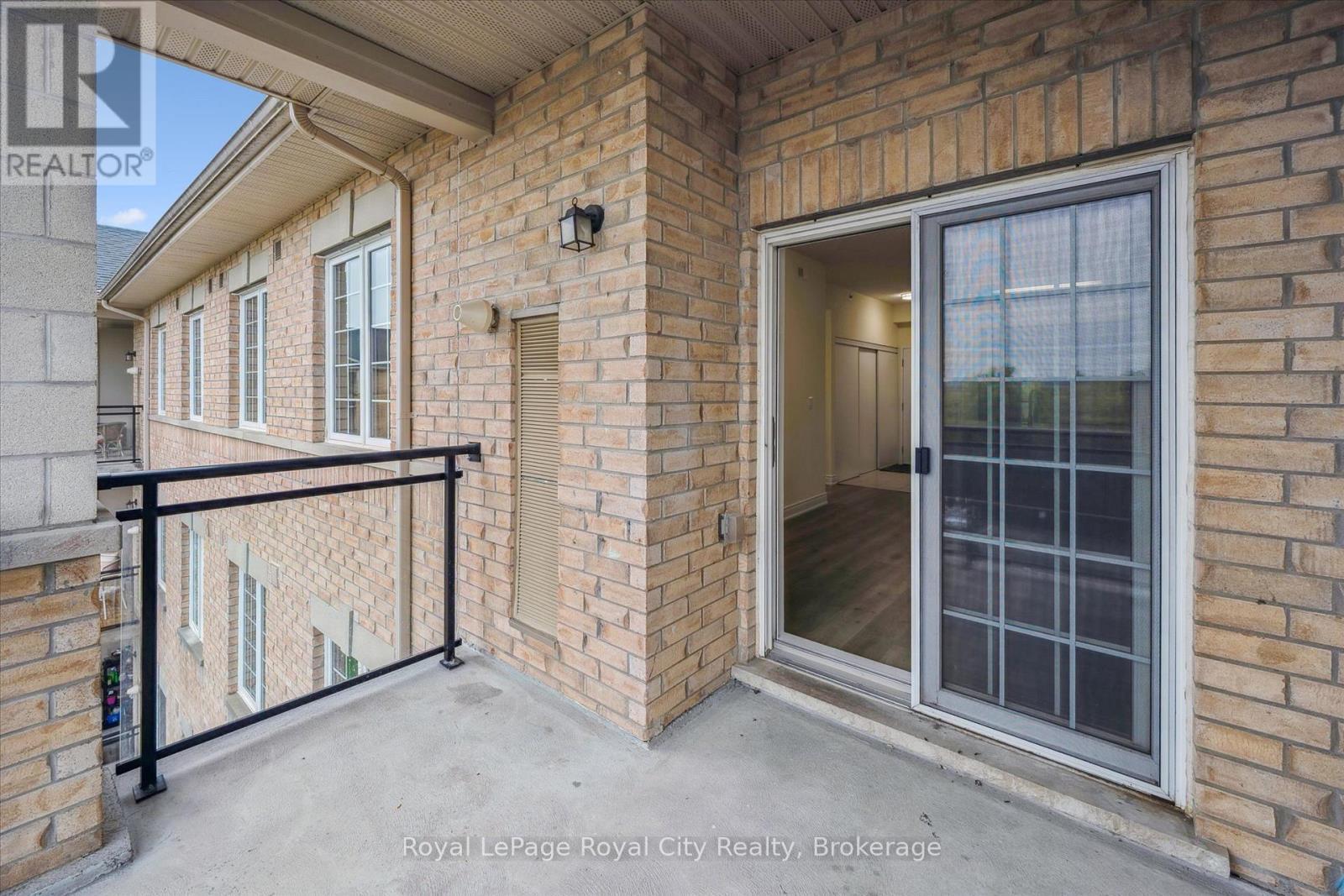 












418 - 1077 GORDON STREET

,
Guelph (Kortright West),




Ontario
N1G0E3

