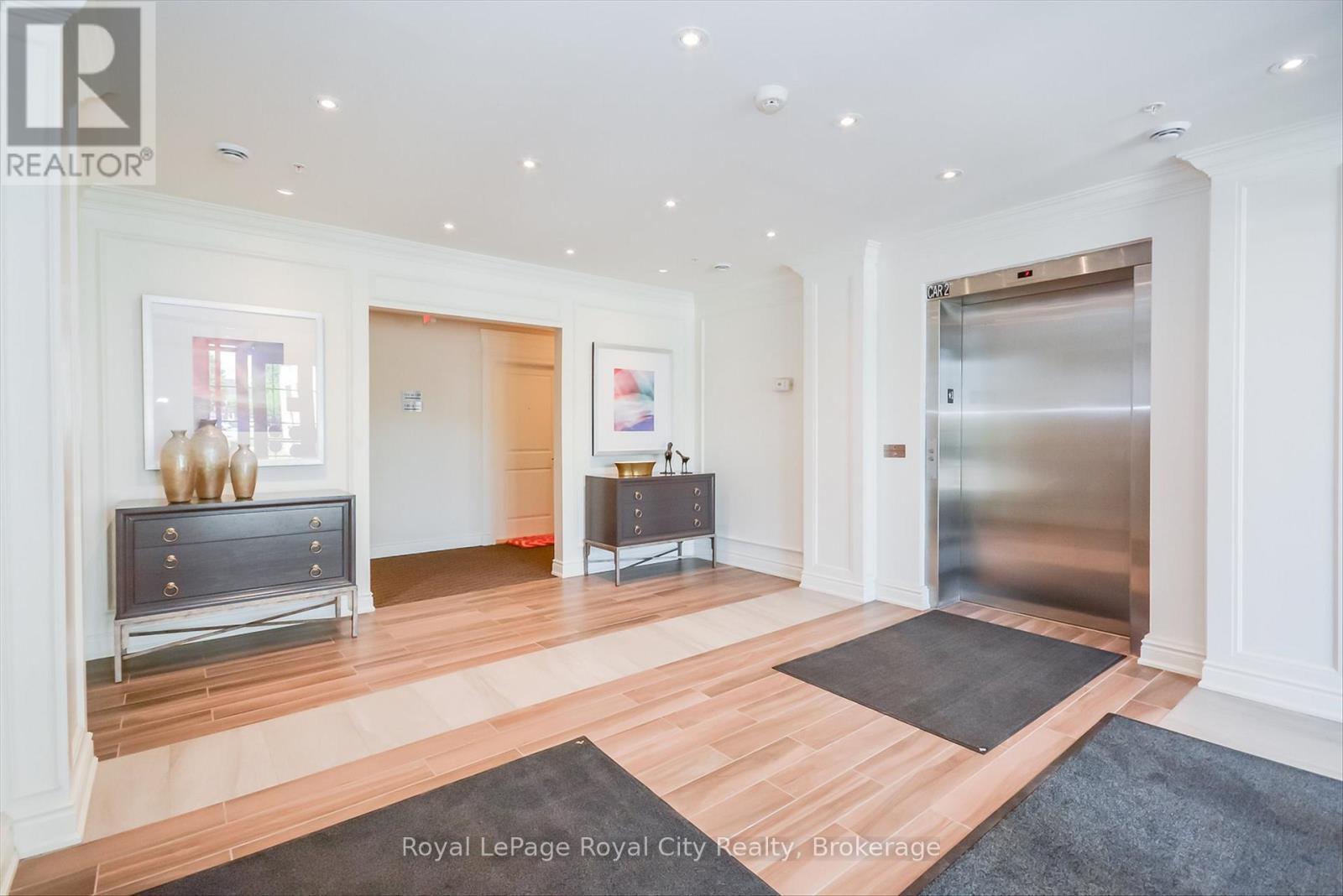 












418 - 1077 GORDON STREET

,
Guelph (Kortright West),




Ontario
N1G0E3

