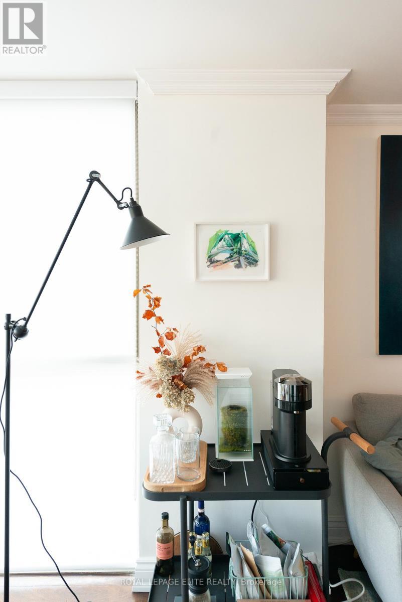 












904 - 95 LOMBARD STREET

,
Toronto,




Ontario
M5C2V3

