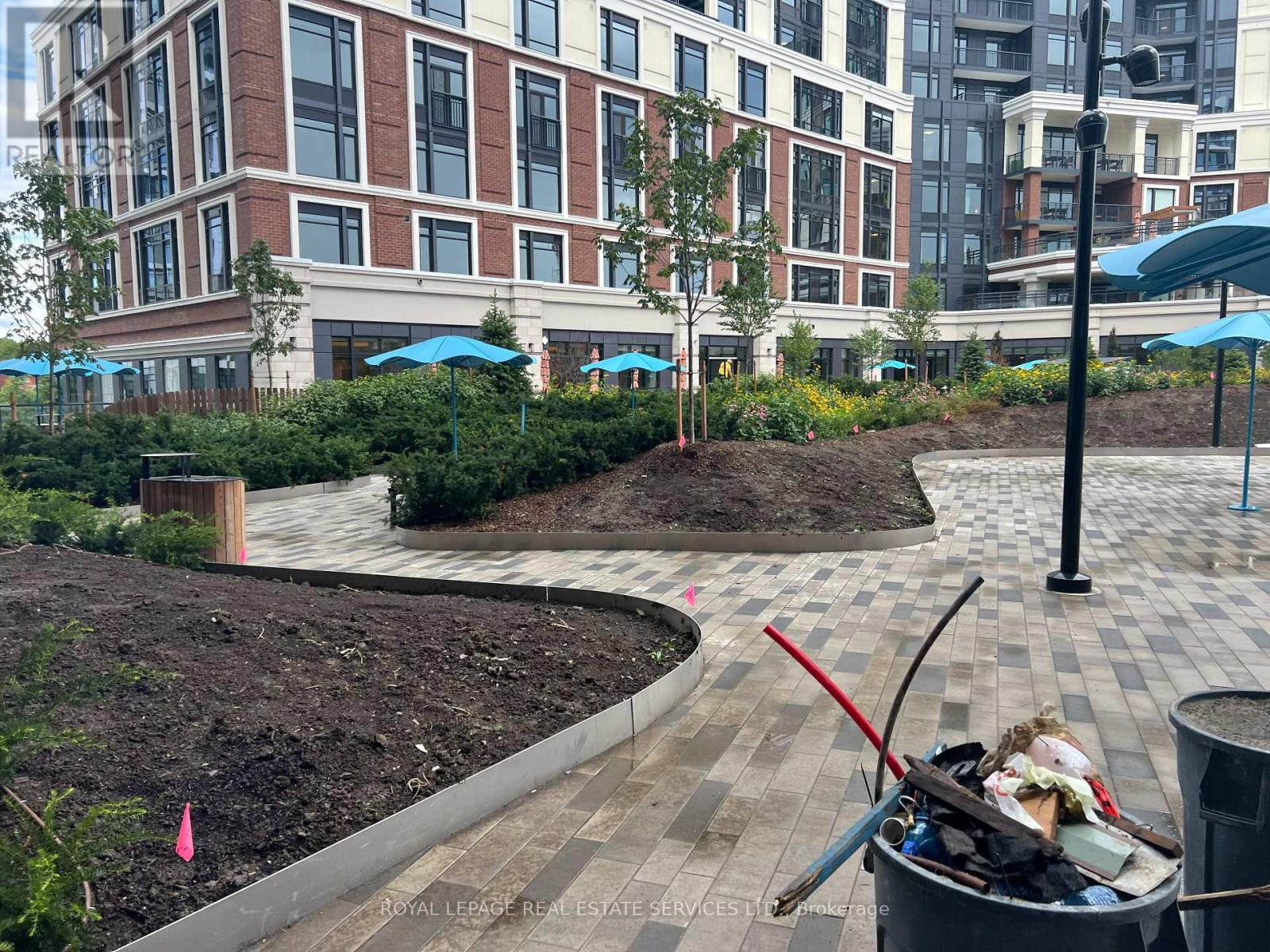 












10 - 2485 EGLINTON AVENUE W

,
Mississauga,




Ontario
L5M2T1

