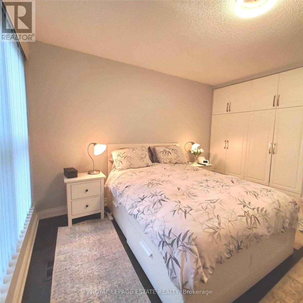 












TH1 - 73 UPPER CANADA DRIVE

,
Toronto,




Ontario
M2P2A2

