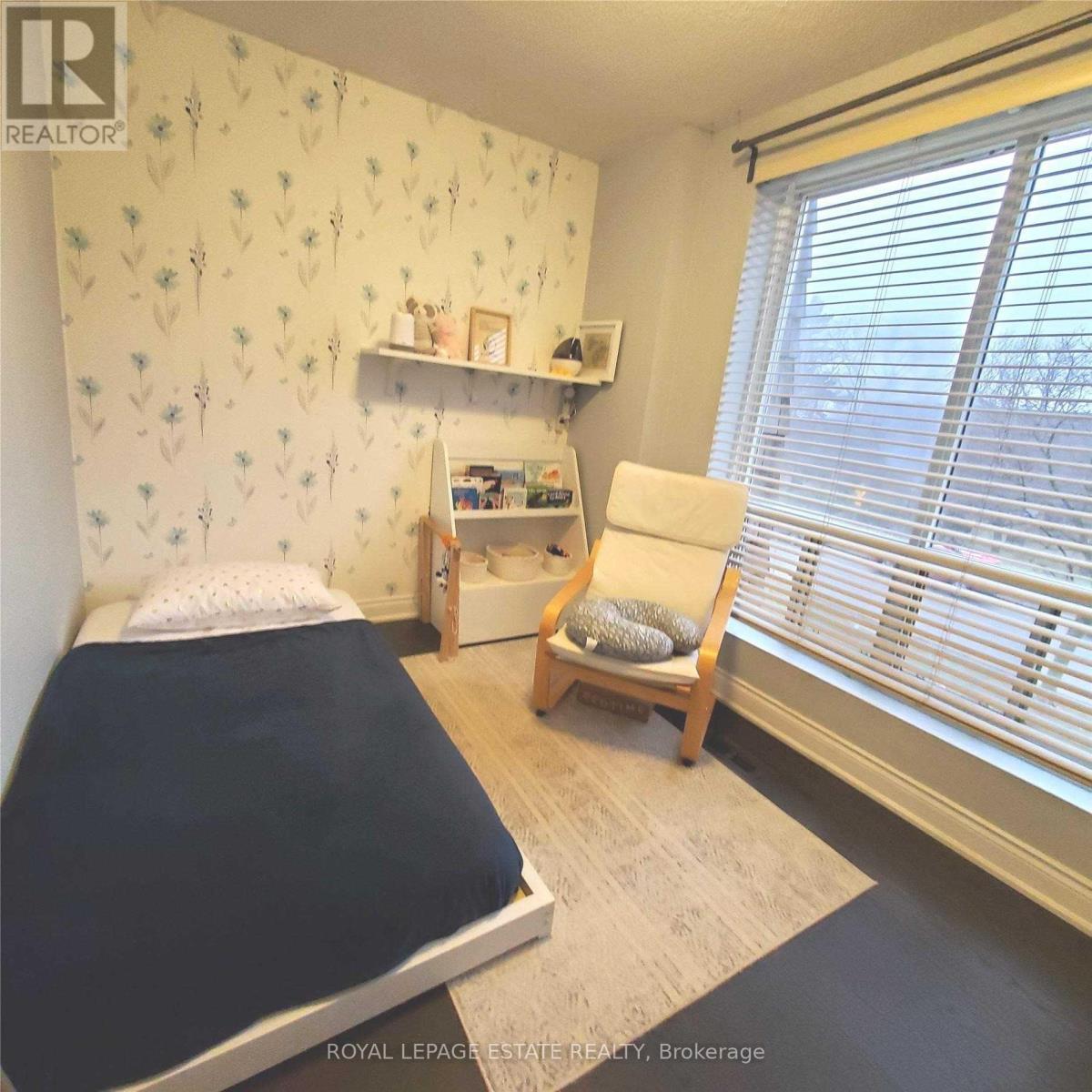 












TH1 - 73 UPPER CANADA DRIVE

,
Toronto,




Ontario
M2P2A2

