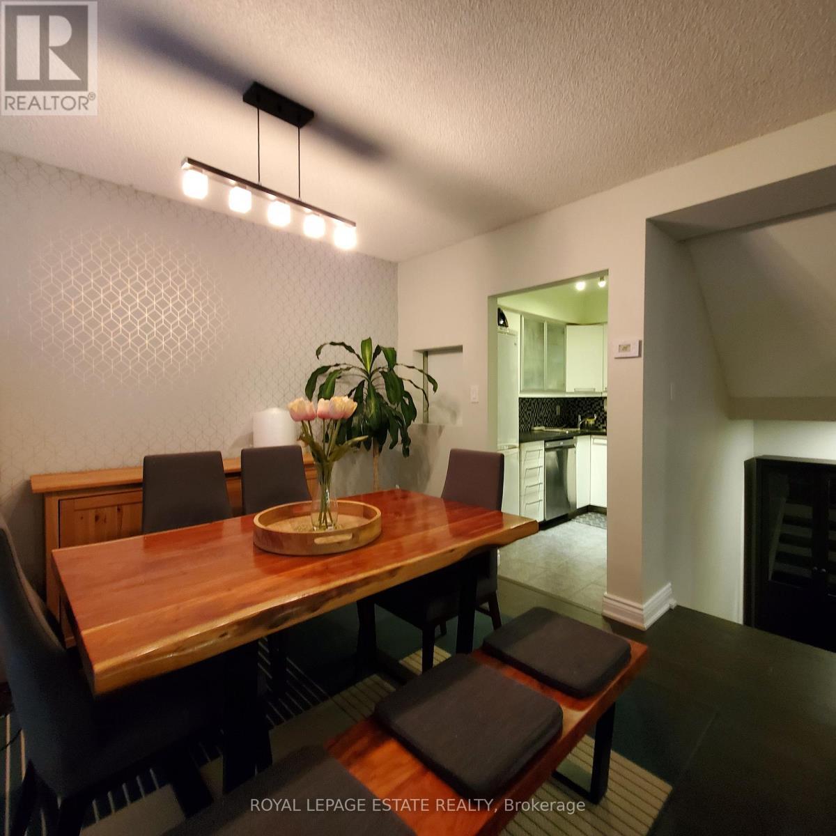 












TH1 - 73 UPPER CANADA DRIVE

,
Toronto,




Ontario
M2P2A2

