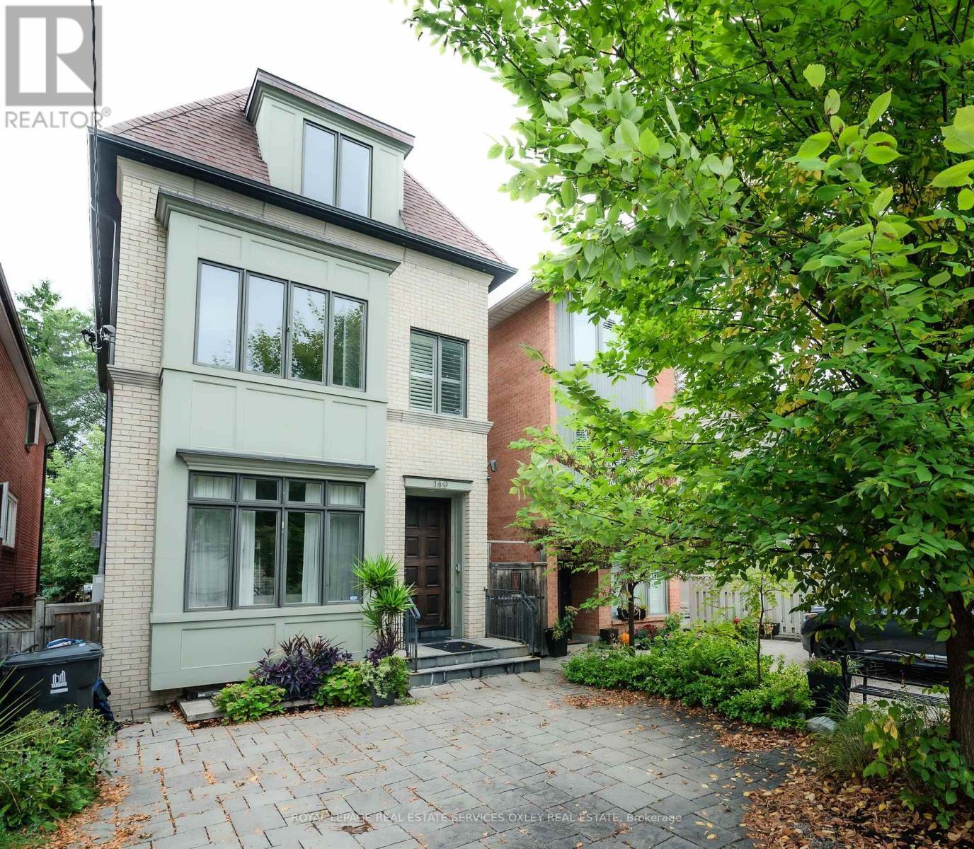 












149 RONAN AVENUE

,
Toronto,




Ontario
M4N2Y2

