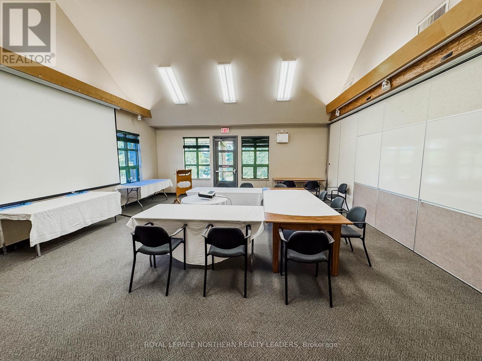 












119 ONTARIO STREET

,
Timiskaming (TIM - Outside - Rural),




Ontario
P0J1G0

