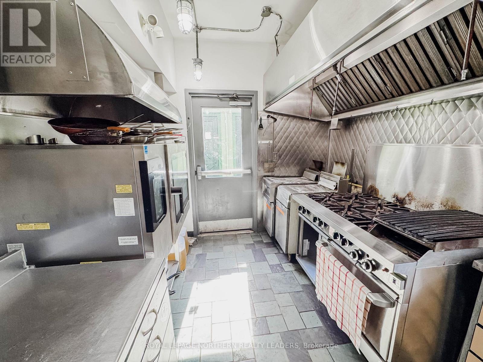 












119 ONTARIO STREET

,
Timiskaming (TIM - Outside - Rural),




Ontario
P0J1G0

