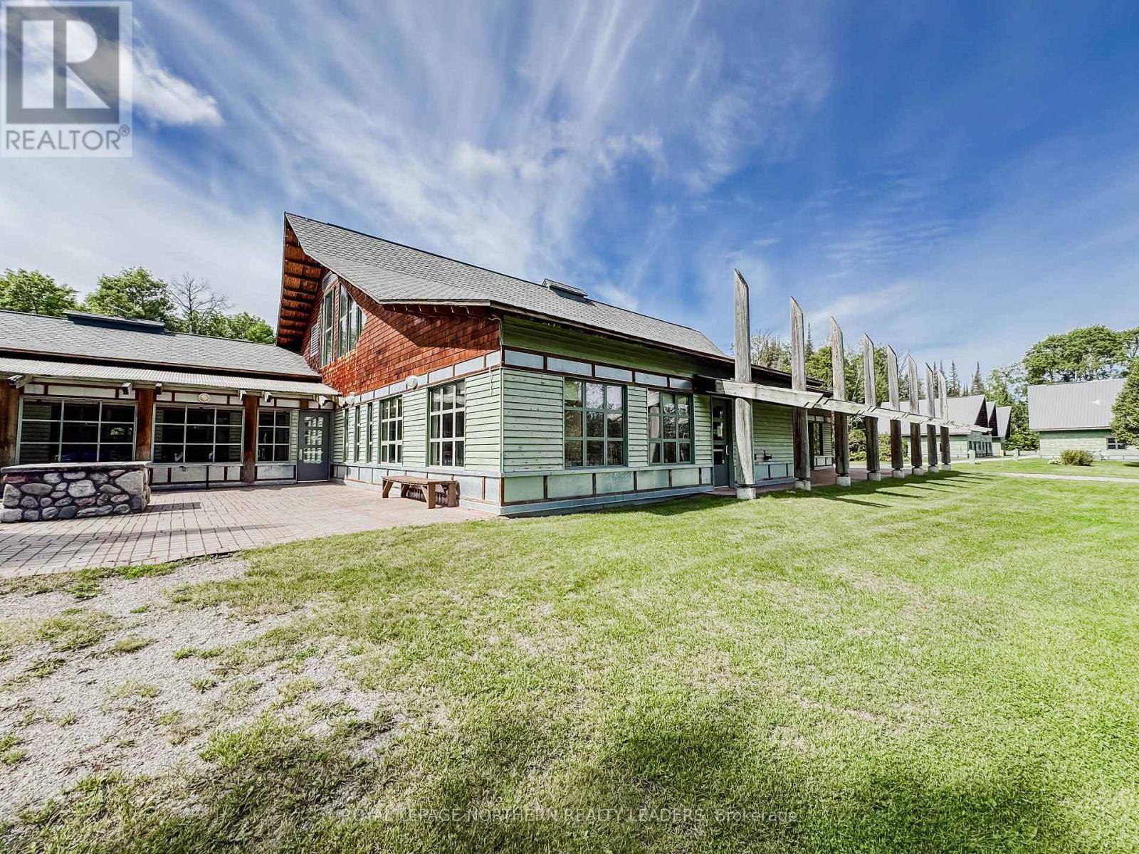 












119 ONTARIO STREET

,
Timiskaming (TIM - Outside - Rural),




Ontario
P0J1G0

