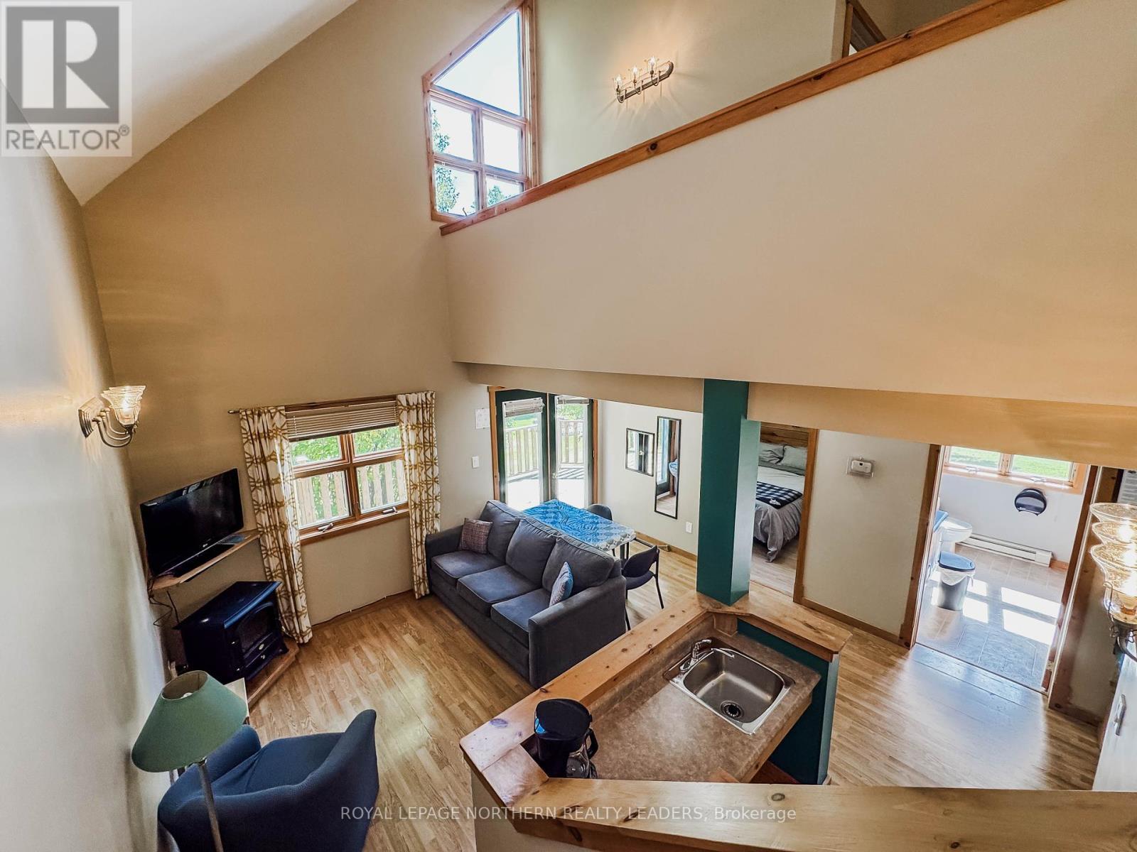 












119 ONTARIO STREET

,
Timiskaming (TIM - Outside - Rural),




Ontario
P0J1G0

