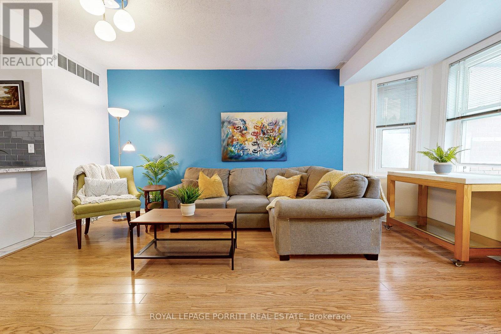 












174 - 760 LAWRENCE AVENUE W

,
Toronto,




Ontario
M6A3E7

