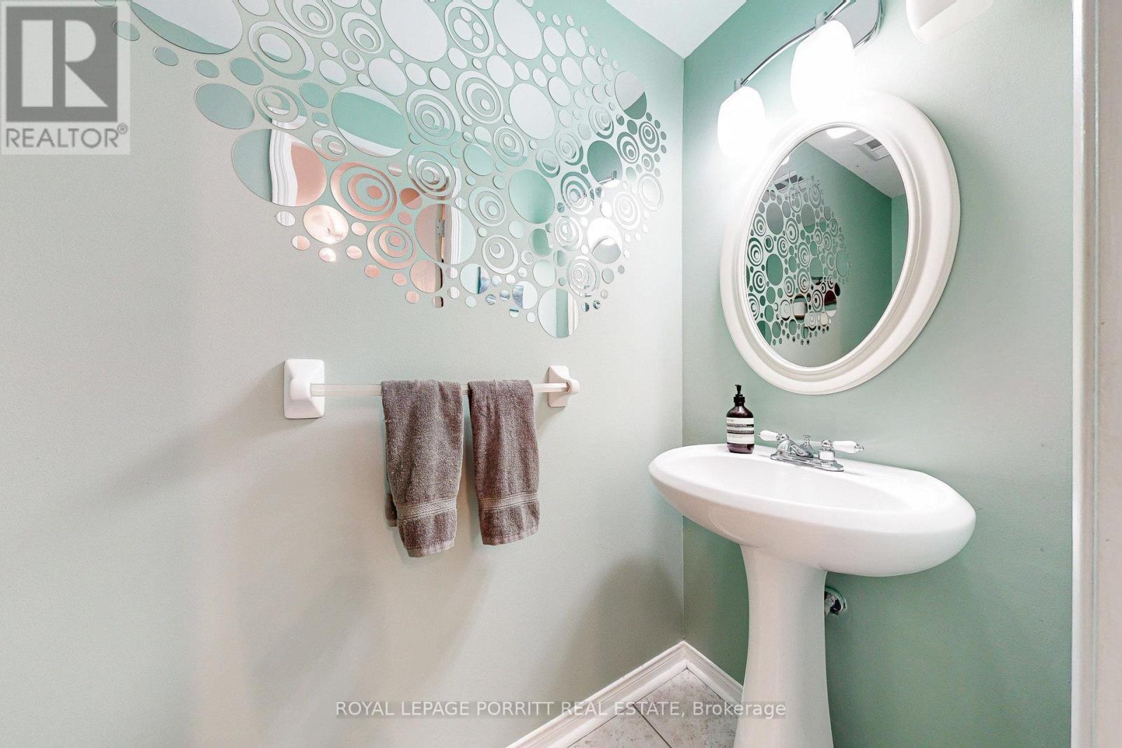 












174 - 760 LAWRENCE AVENUE W

,
Toronto,




Ontario
M6A3E7

