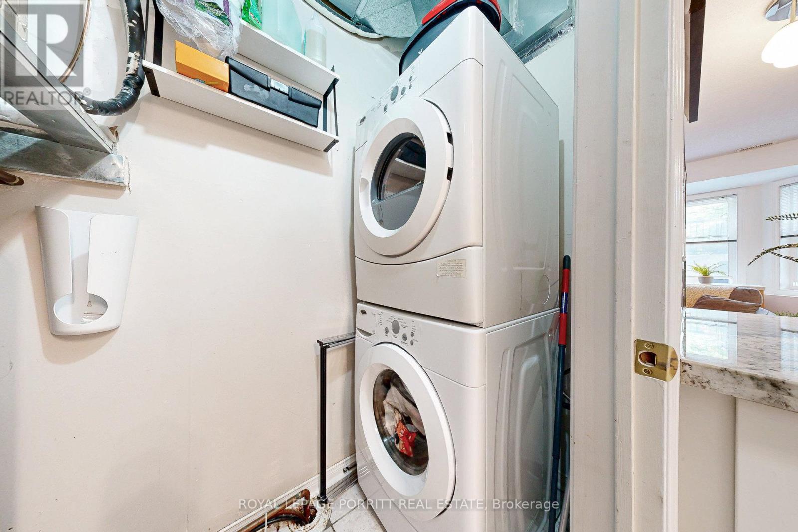 












174 - 760 LAWRENCE AVENUE W

,
Toronto,




Ontario
M6A3E7

