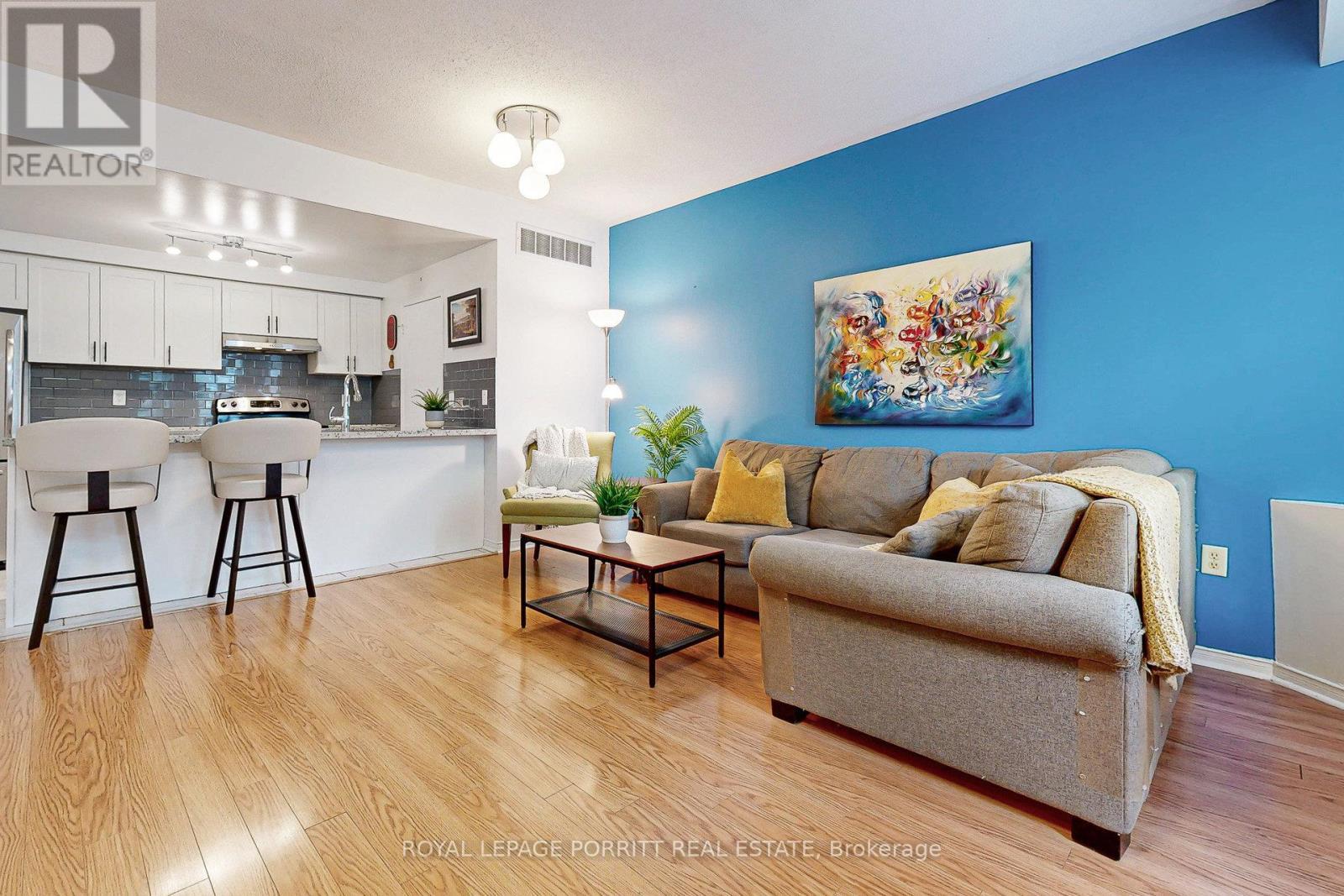 












174 - 760 LAWRENCE AVENUE W

,
Toronto,




Ontario
M6A3E7

