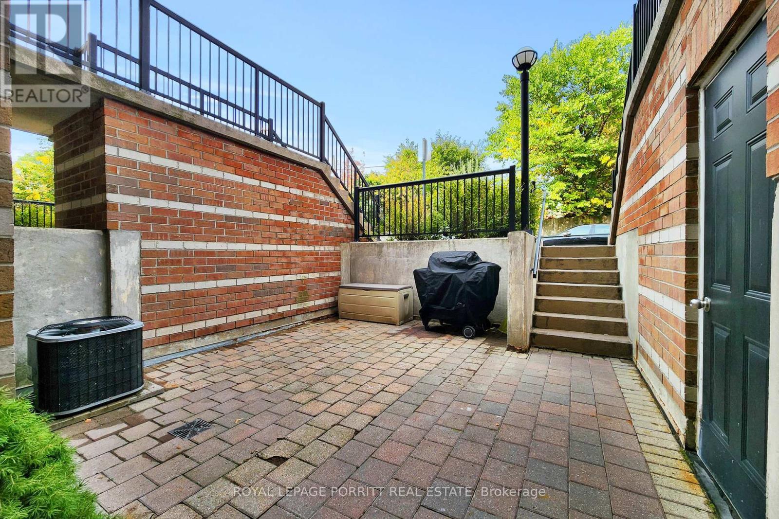 












174 - 760 LAWRENCE AVENUE W

,
Toronto,




Ontario
M6A3E7

