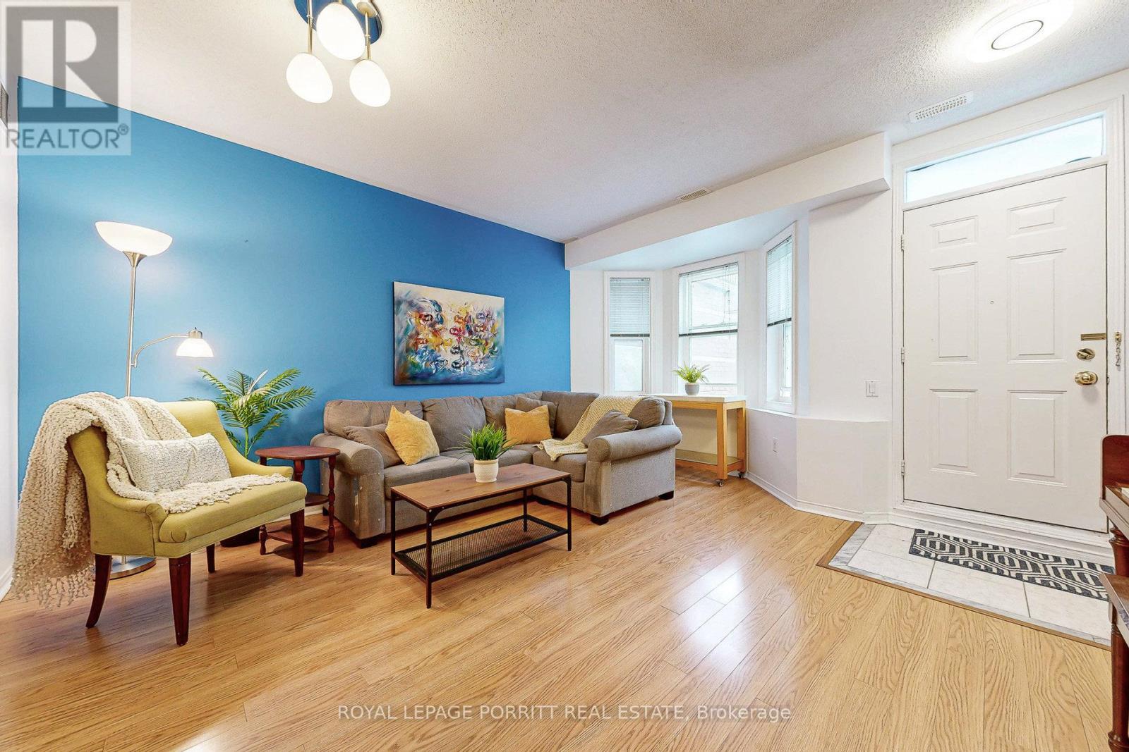 












174 - 760 LAWRENCE AVENUE W

,
Toronto,




Ontario
M6A3E7

